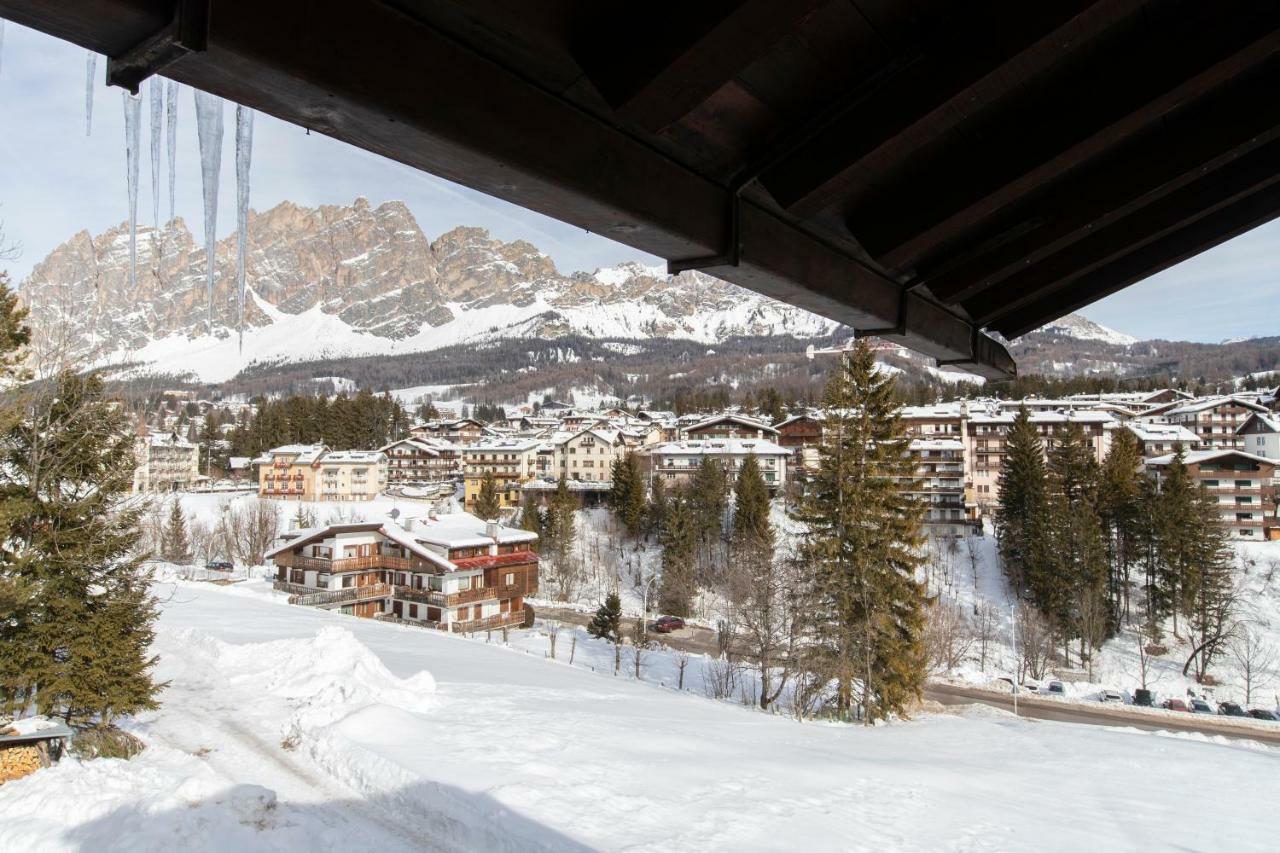 Dolomiti Sweet Lodge กอร์ตินาดัมเปซโซ ภายนอก รูปภาพ